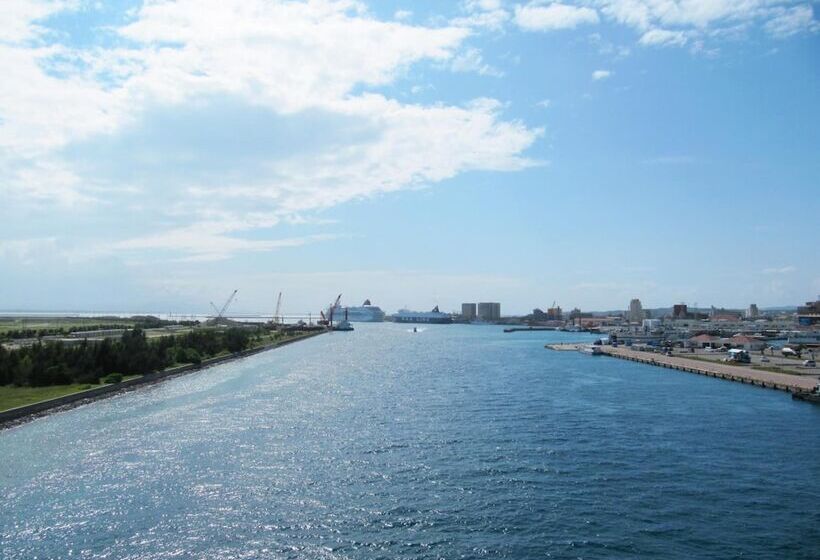 هتل Tulip Ishigakijima