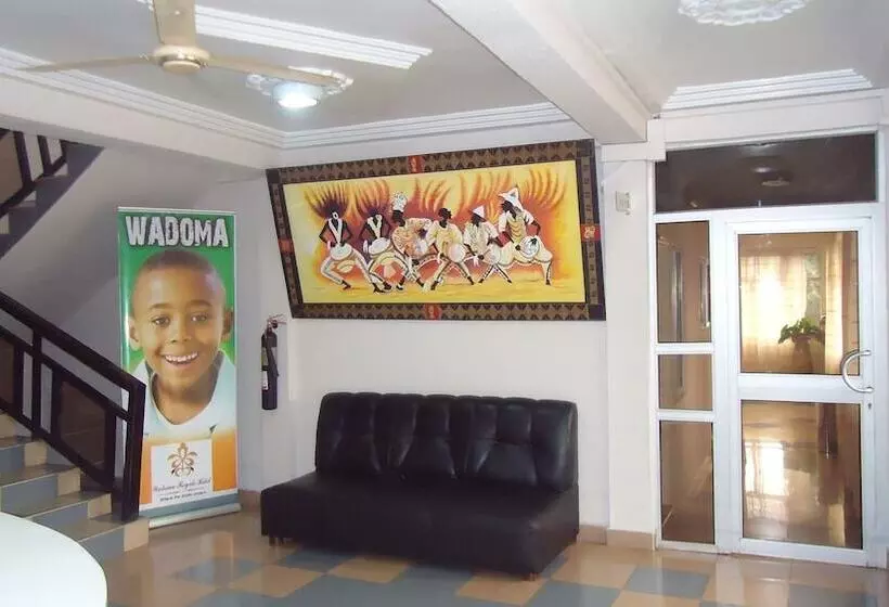 Hotelli Wadoma Royale
