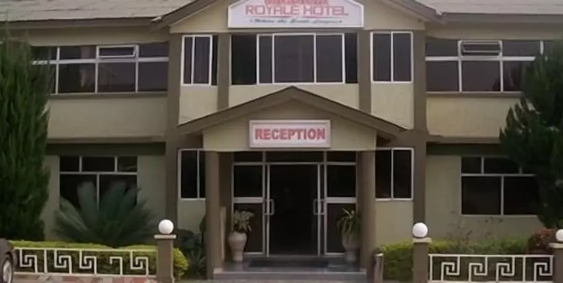 Hotelli Wadoma Royale