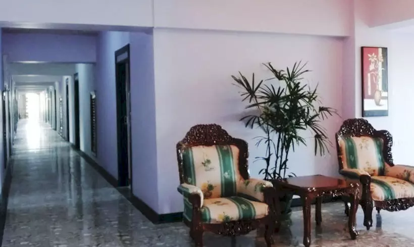 هتل Yangon International