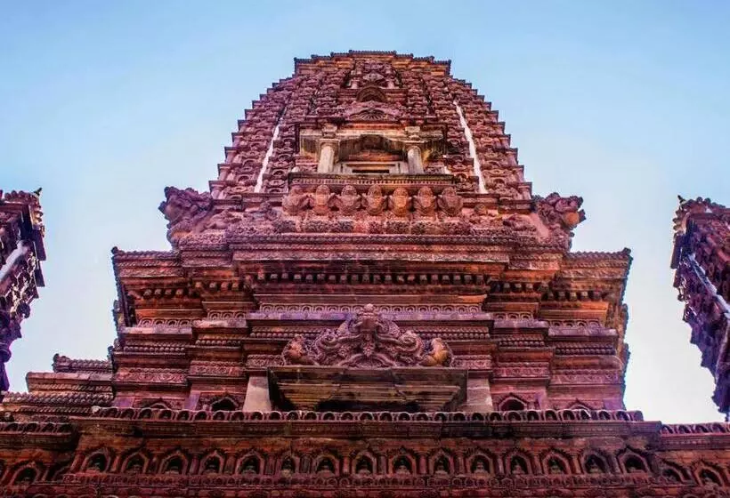 پانسیون Shakya House