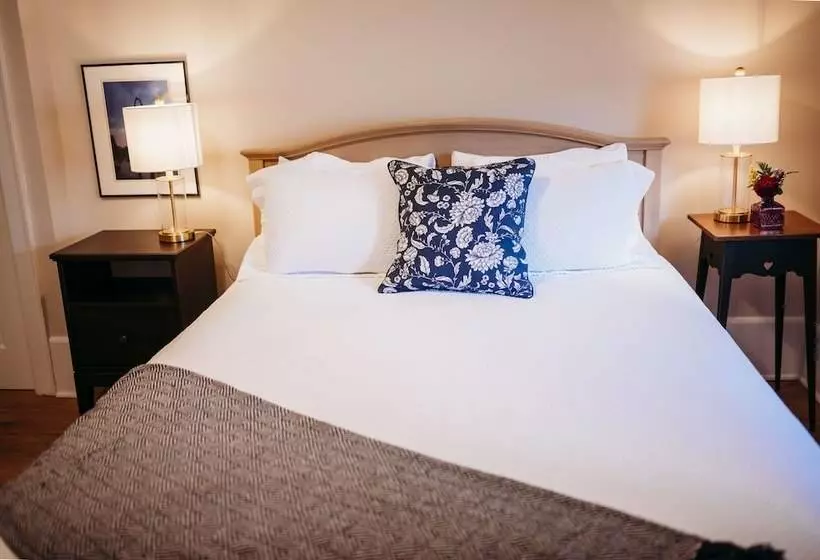 펜션 The Guest House Inn On Courthouse Square