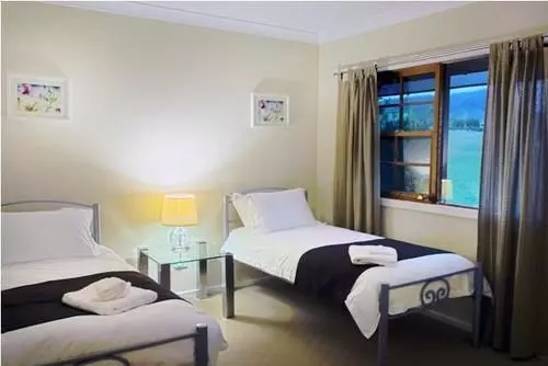 Barrington Hideaway River Cottages