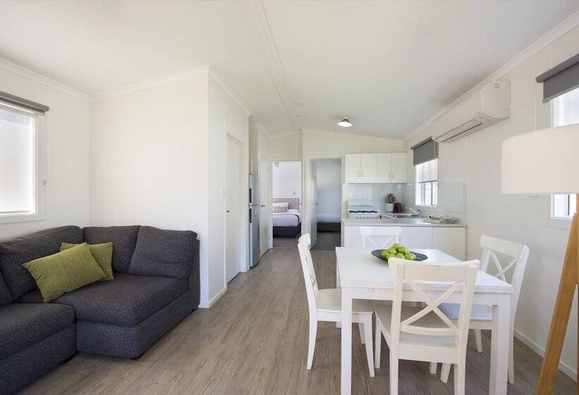 Отель Discovery Parks   West Beach Parks