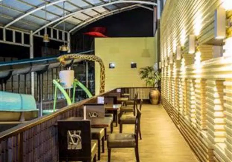 Crown Victoria Hotel Tulungagung