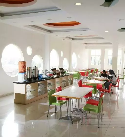 Hotel Dewarna Sutoyo