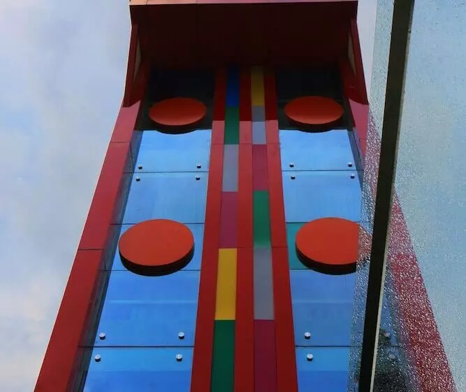 Hotel Dewarna Sutoyo