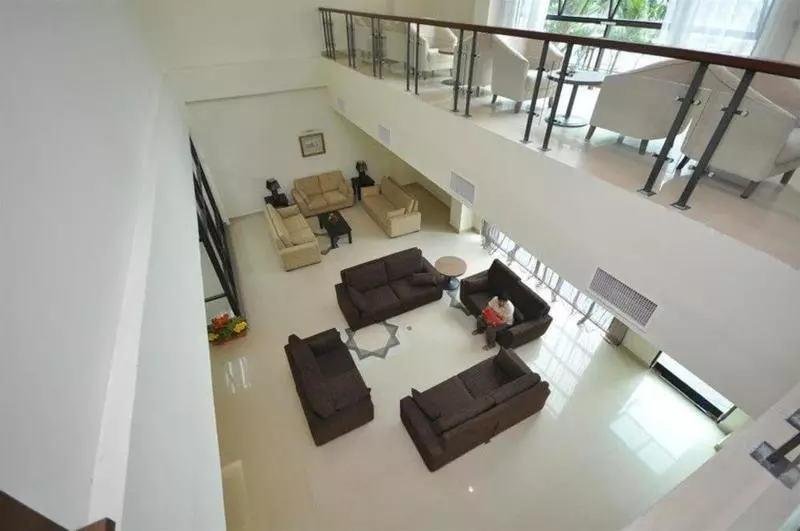 Отель Emerald Puteri