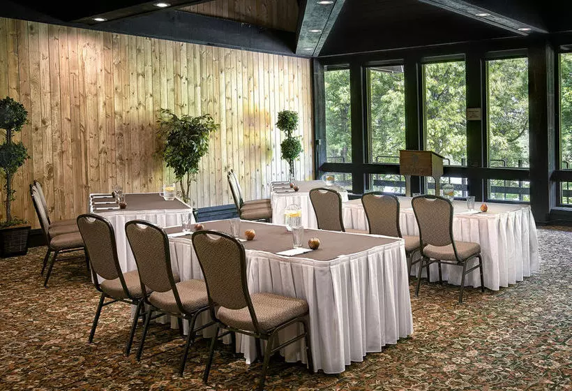 فندق Mohican Lodge And Conference Center