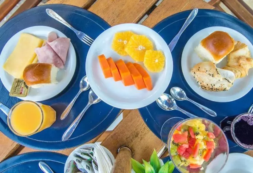 ホテル Pousada Sarata Ferradura