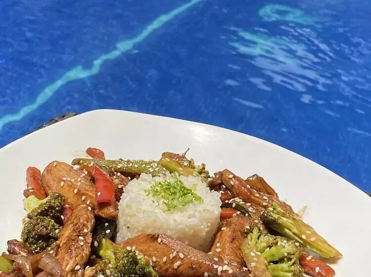 هتل Real La Merced