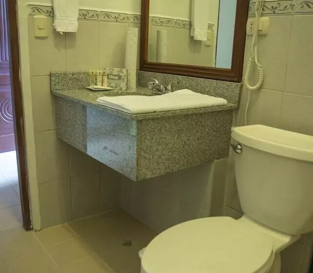 هتل Real La Merced