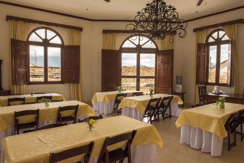 هتل Real La Merced