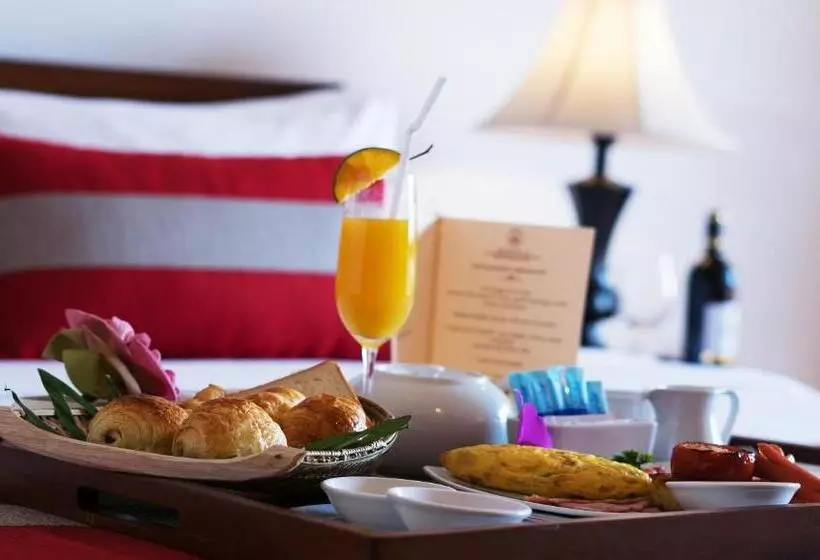 ホテル Somadevi Angkor Premium