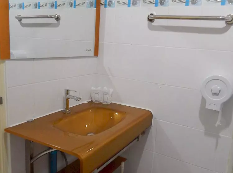 호텔 Thai Garden Inn