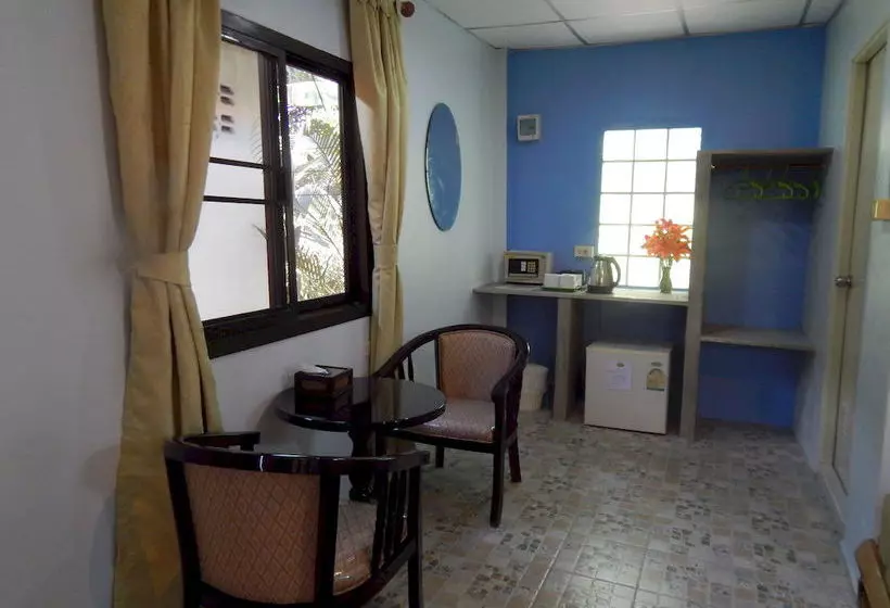 호텔 Thai Garden Inn