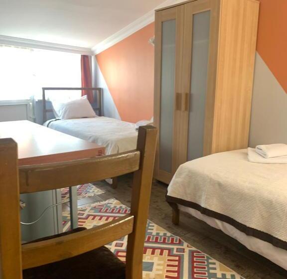 ホテル Tom Square Boutique