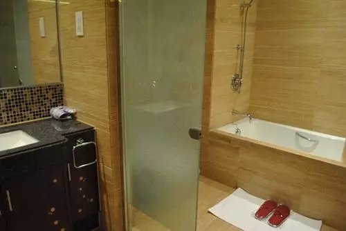 Jing'an Ziyuan Apartment