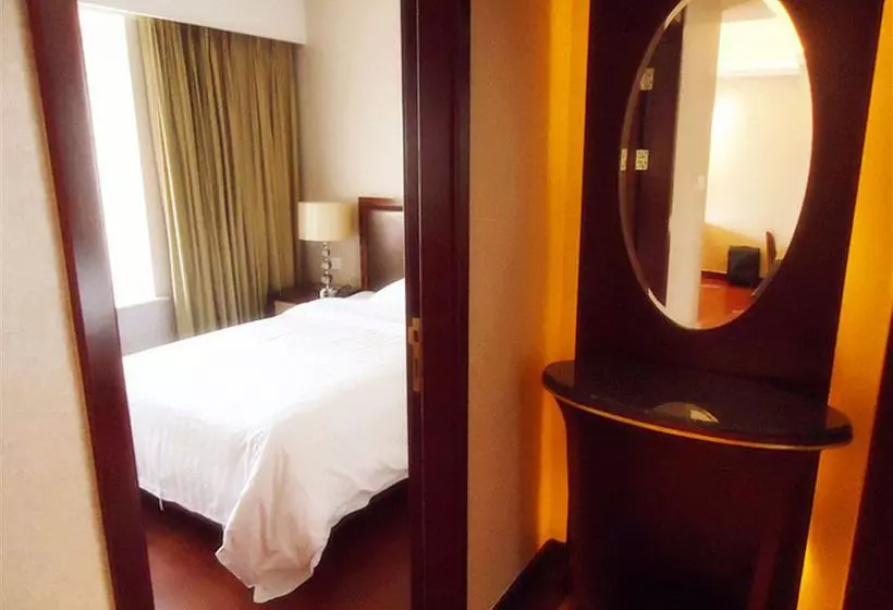 Jing'an Ziyuan Apartment