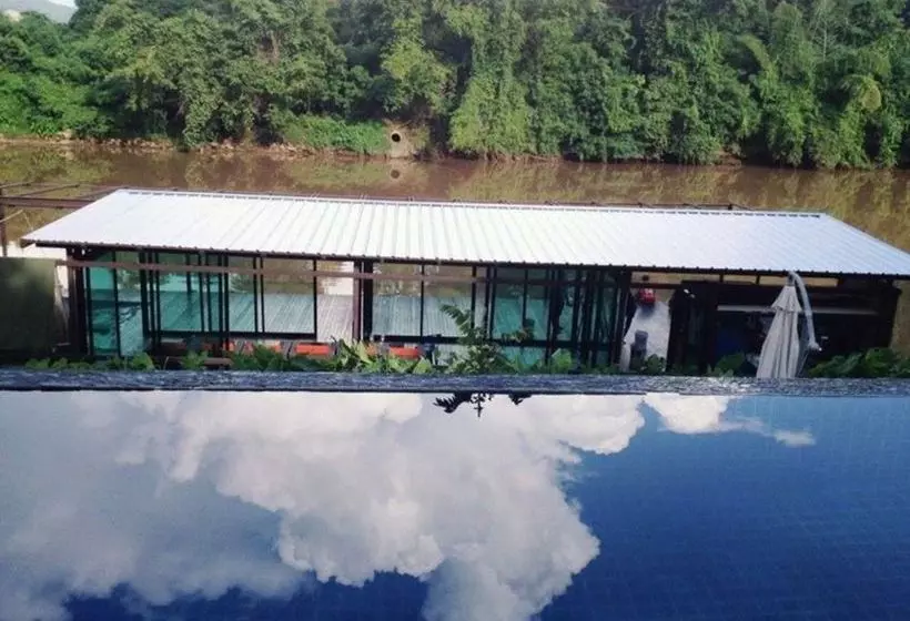 Kanpura Hotel Kanchanaburi