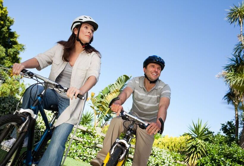 Link Portside Wharf Apartment