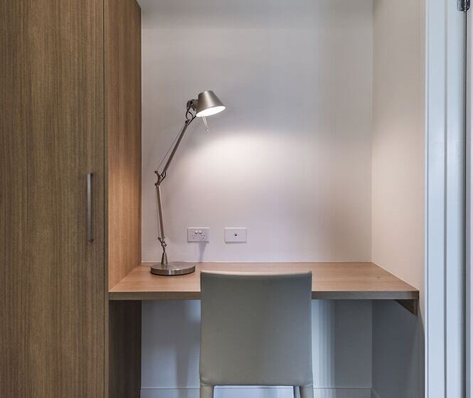 Link Portside Wharf Apartment