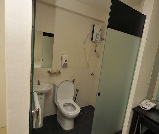 M Design Hotel At Pandan Indah