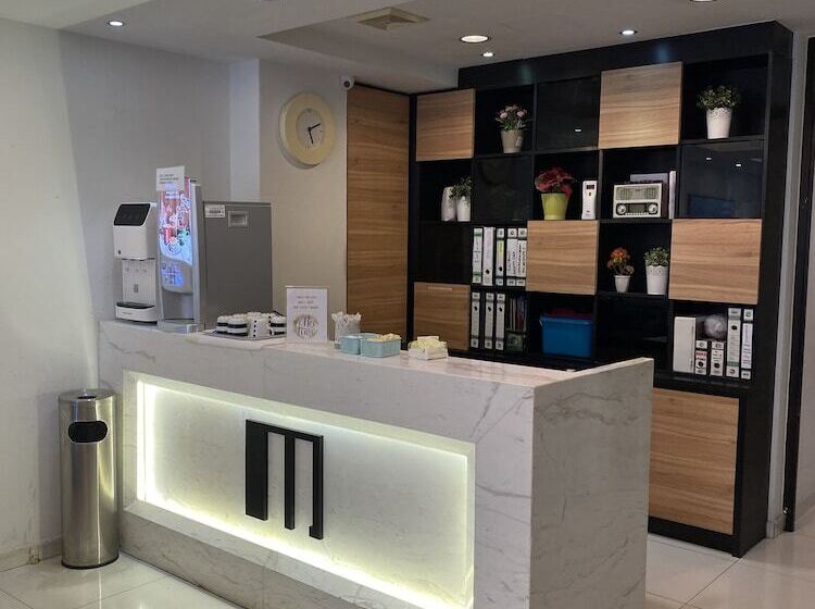 M Design Hotel At Pandan Indah