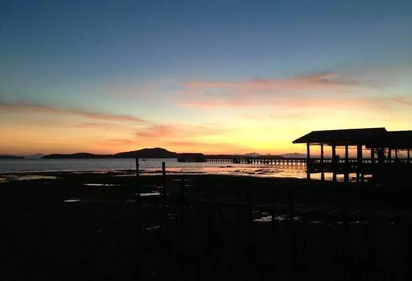 ペンション Shine Talay Guesthouse