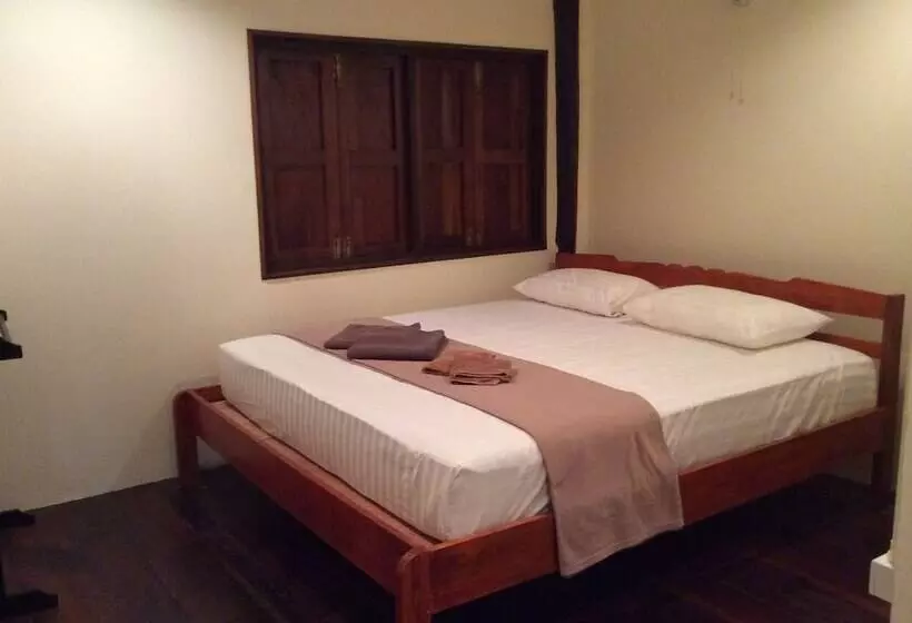 ペンション Shine Talay Guesthouse