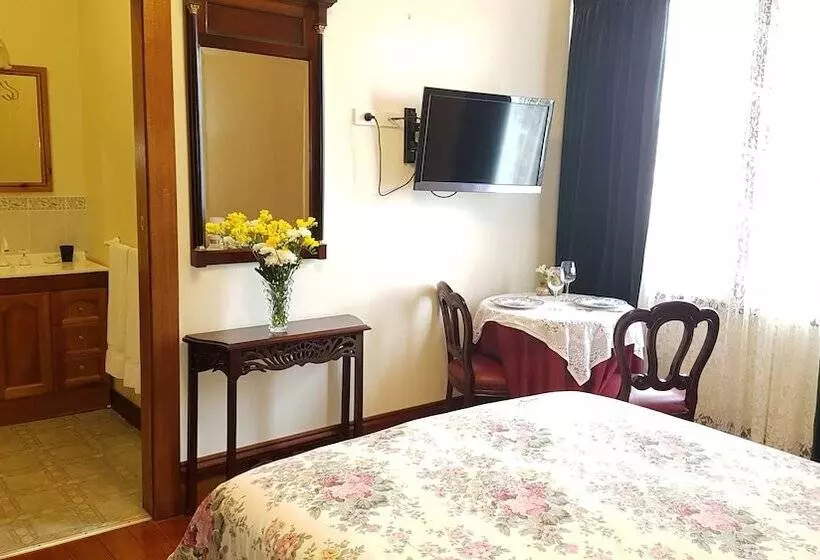 The Postmaster Inn Bnb