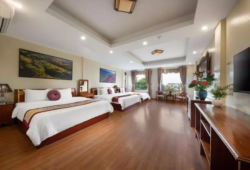 Viet Village Hotel & Travel