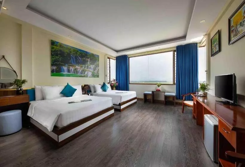 Viet Village Hotel & Travel