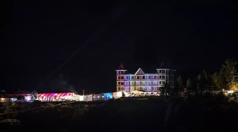 ホテル De Exotica Crest Theog