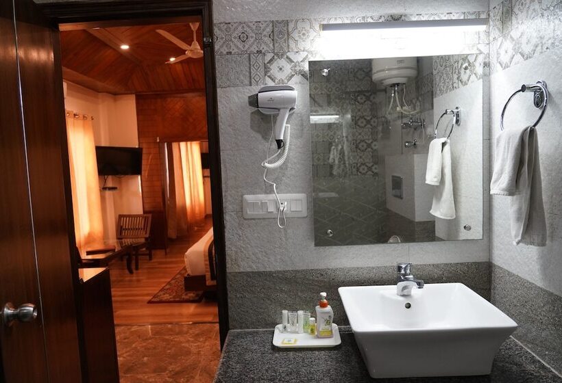 בית מלון כפרי Dharamshala Paradise