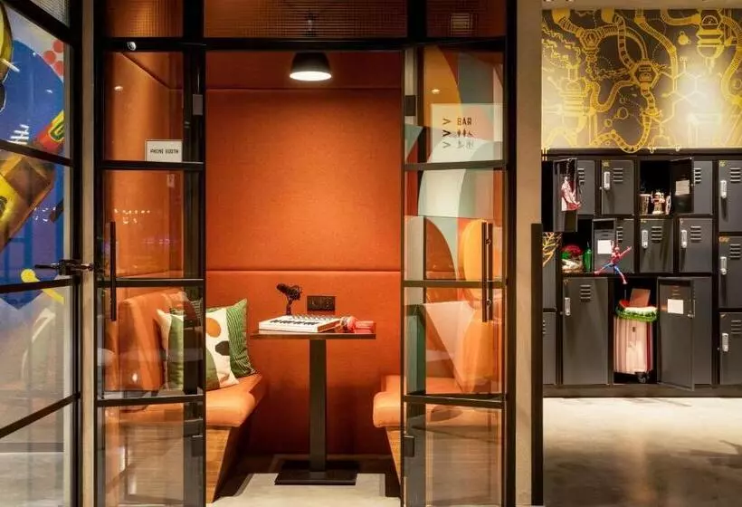 ホテル Moxy Dortmund City