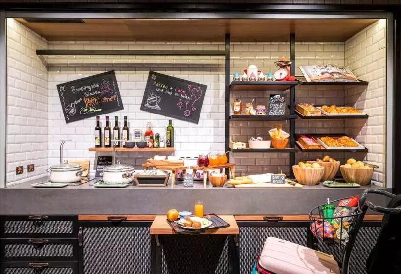 ホテル Moxy Dortmund City