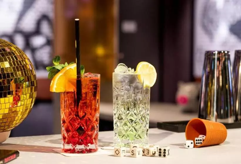 ホテル Moxy Dortmund City