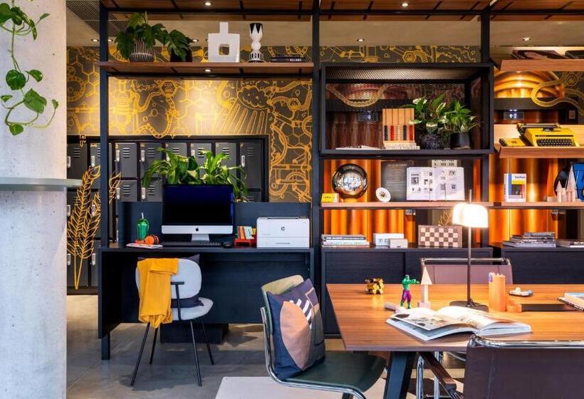 בית מלון כפרי Moxy Dortmund City