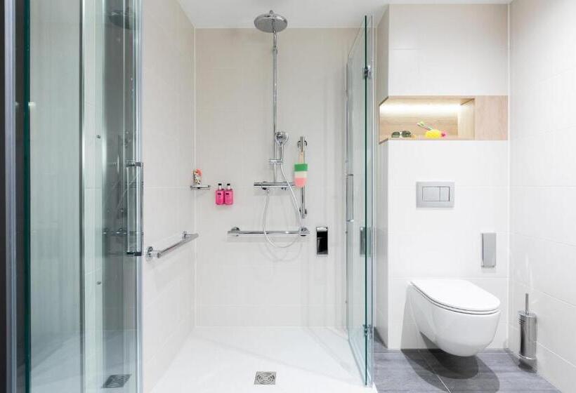 בית מלון כפרי Moxy Dortmund City