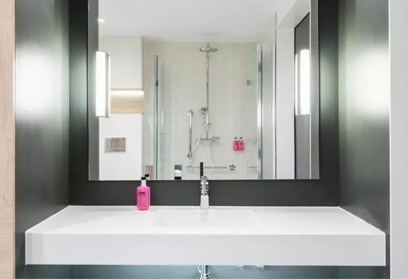 ホテル Moxy Dortmund City