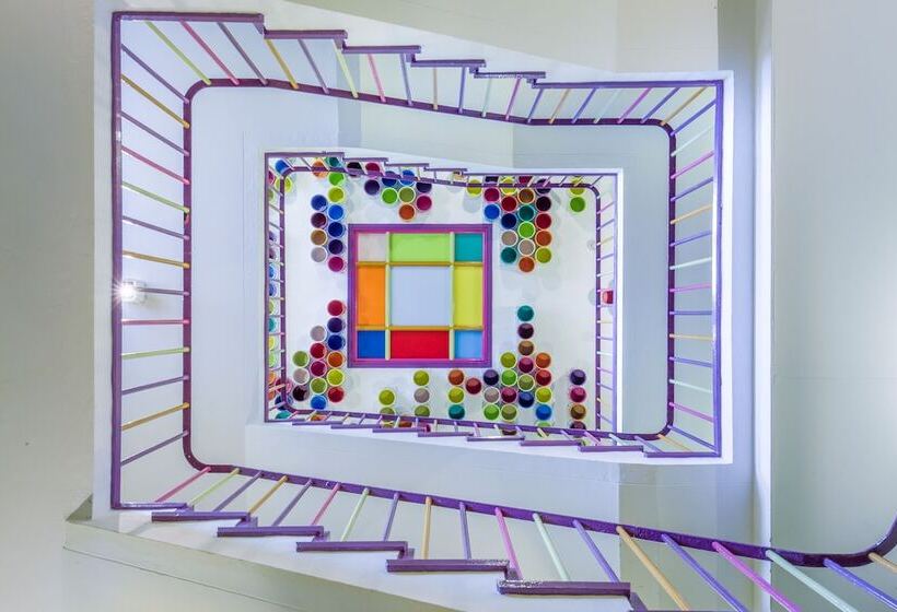 הוסטל Safestay London Kensington Holland Park