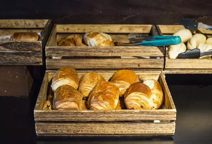 호스텔 Safestay London Kensington Holland Park