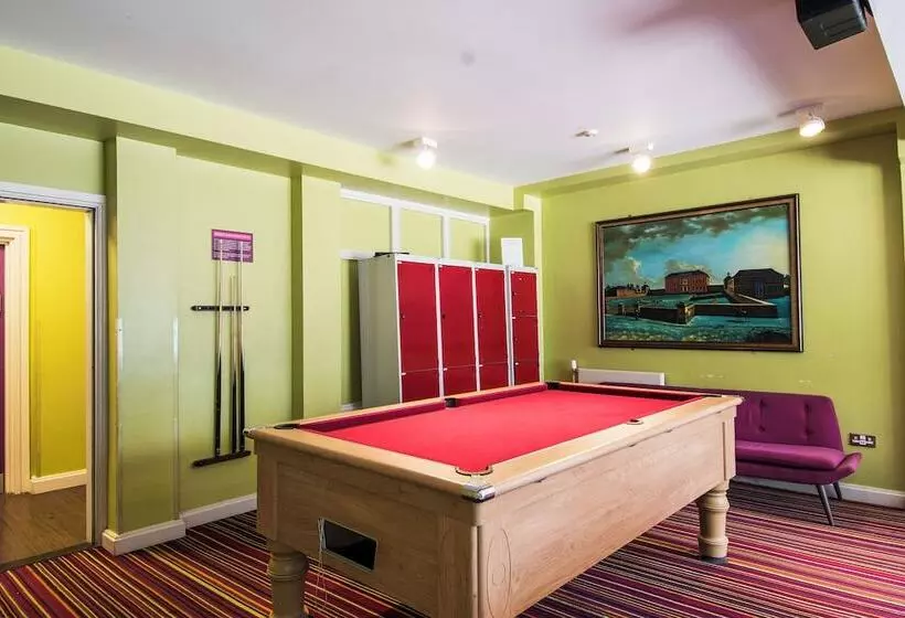 호스텔 Safestay London Kensington Holland Park