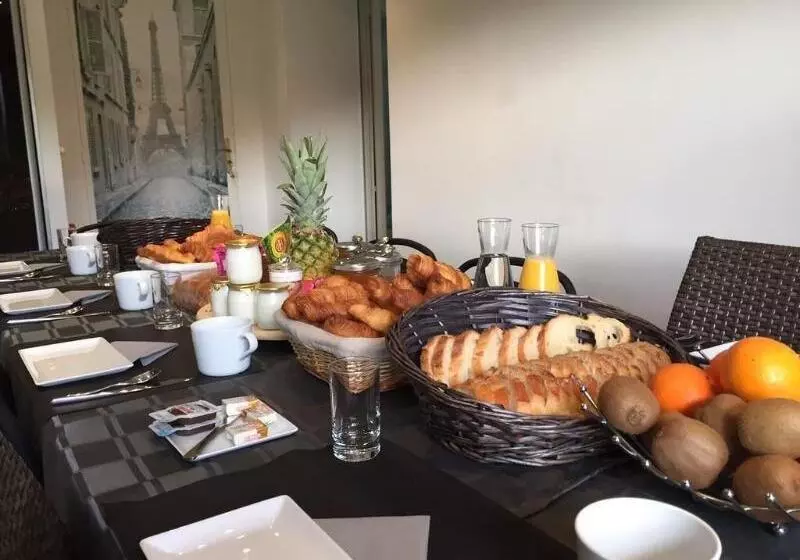 Aamiaismajoitus (B&B) La Raimbaudière