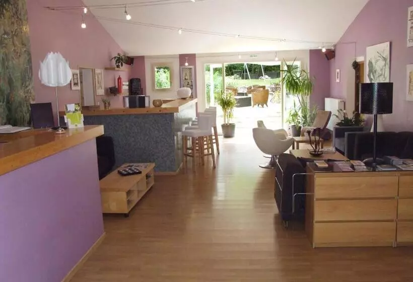 בית מלון כפרי Logis Hôtel La Magnanerie   Côté Bistro