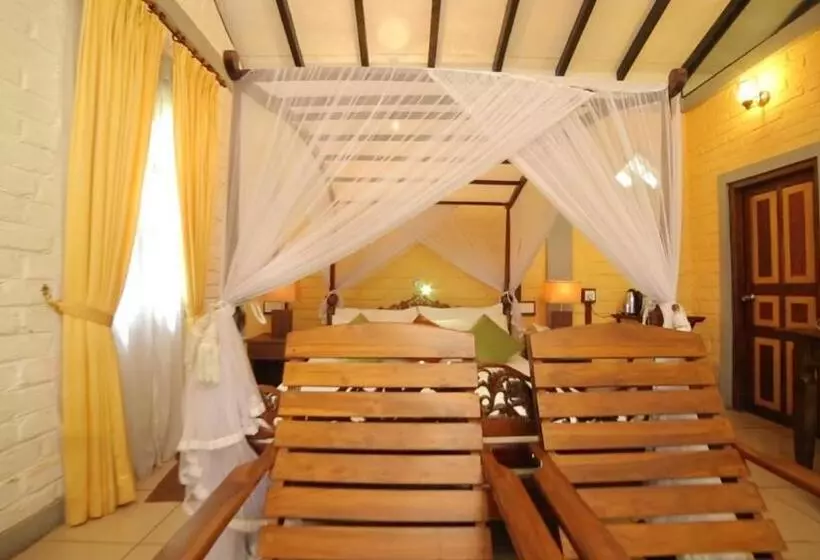 Hotell Lake Serenity Resort & Spa