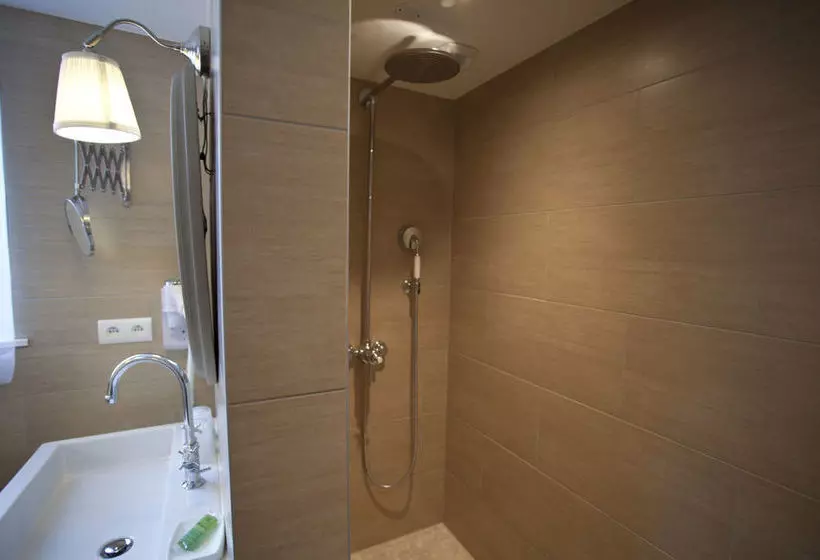 ホテル Le Pré Aux Clercs