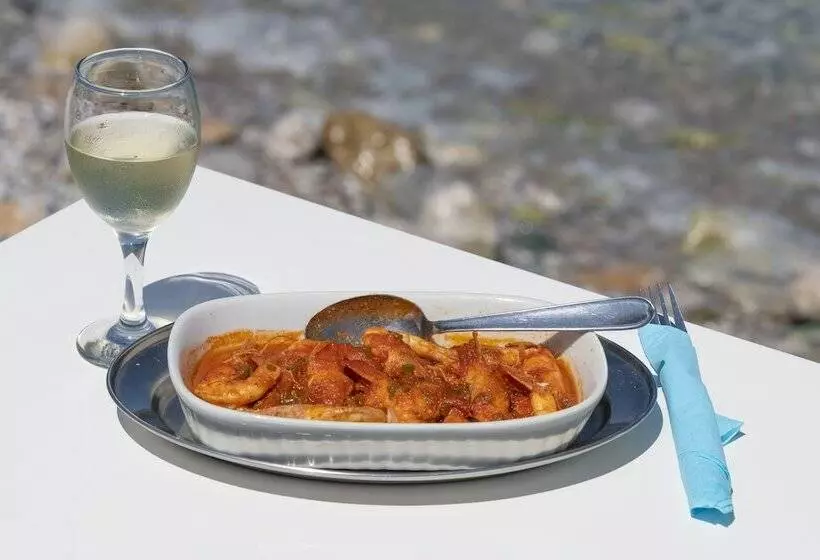 Отель Paraskevas Boutique