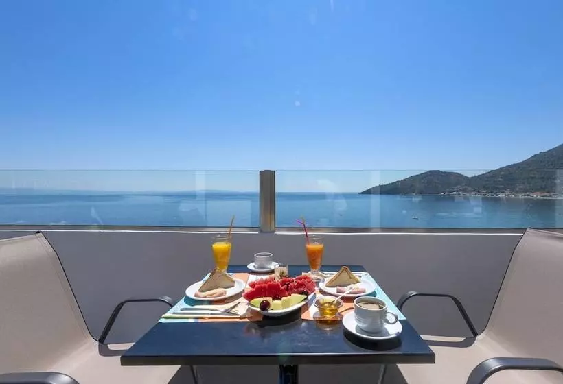 Отель Paraskevas Boutique